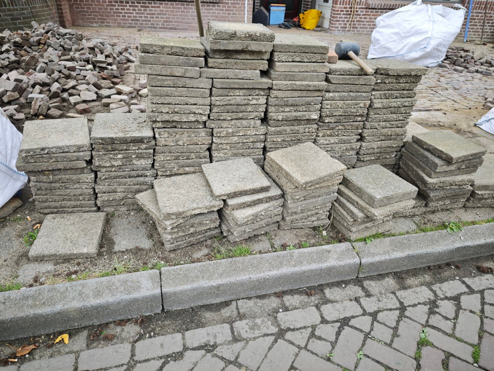 Gratis af te halen: Grindtegels voor terras of pad, Ophalen of Verzenden