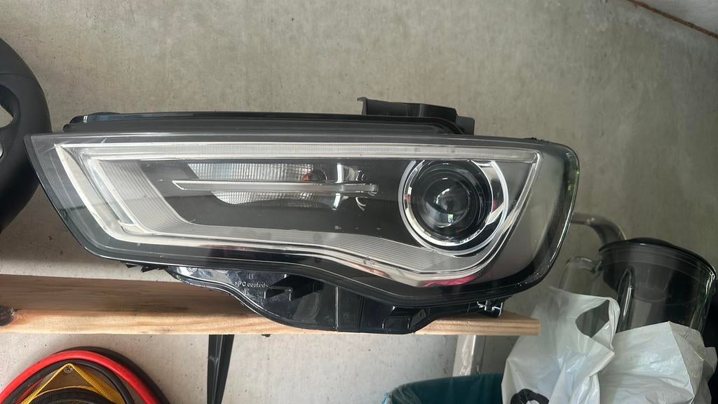 Audi a3 koplamp linksvoor met modules, Auto-onderdelen, Ophalen of Verzenden, Audi