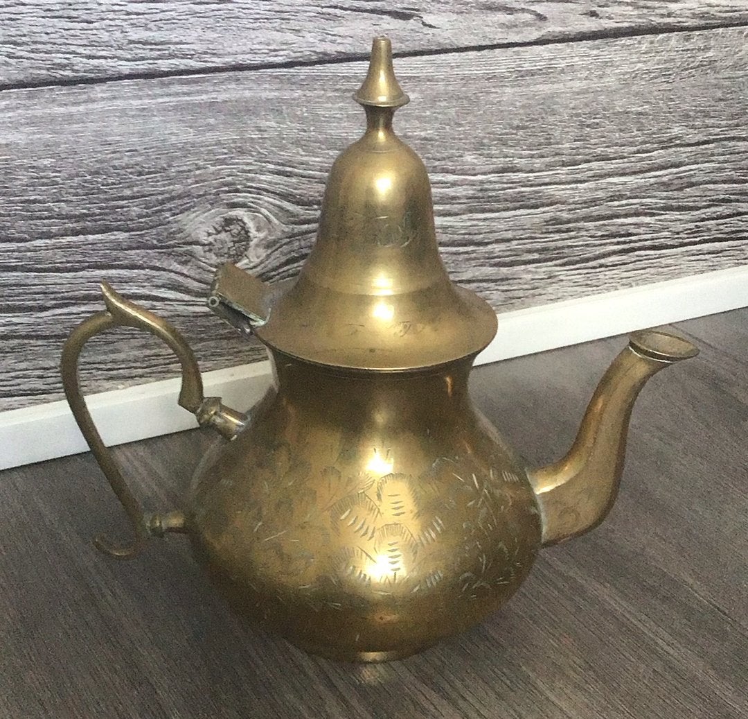 Vintage Indiase messing theepot – gegraveerd, Ophalen of Verzenden, Koper
