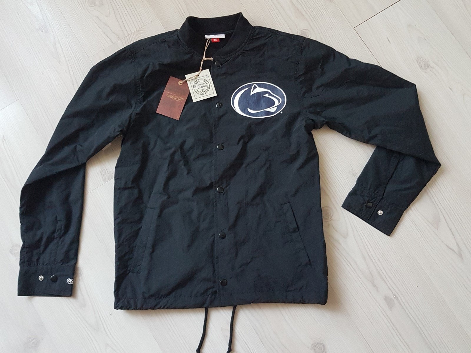 Mitchel & Ness NCAA jacket in size small, Ophalen of Verzenden, Zo goed als nieuw, Maat 46 (S) of kleiner, Blauw