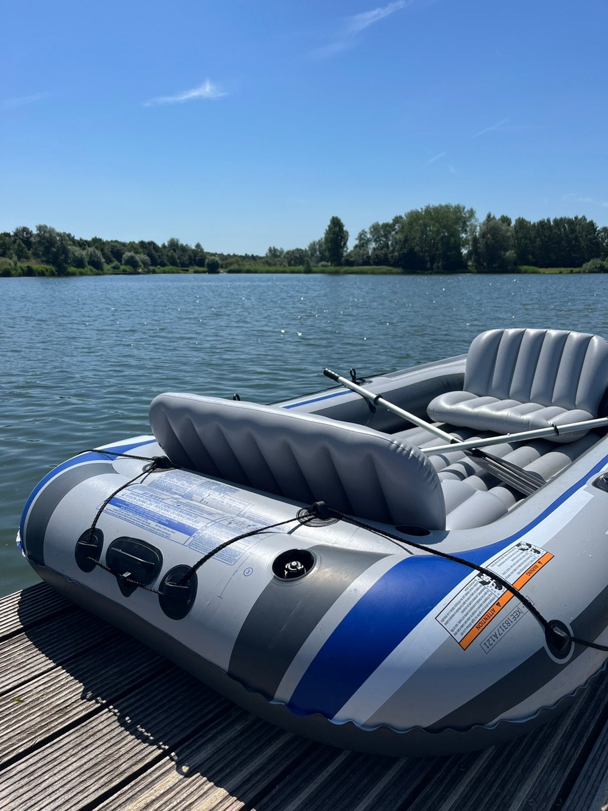 Inflating boat, Watersport en Boten, Kano's, Ophalen, Drie personen of meer, Overige typen, Zo goed als nieuw