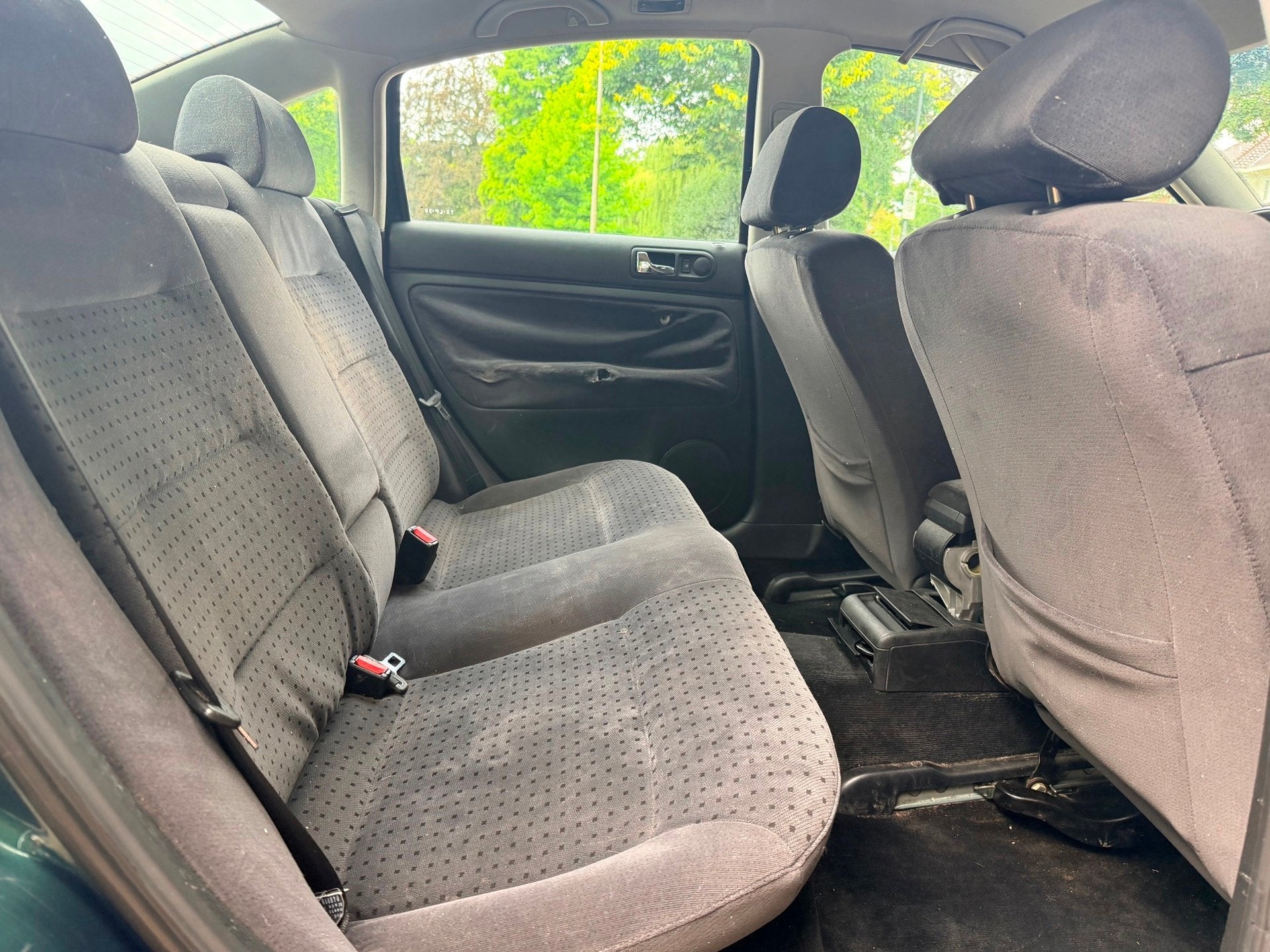 Foto 14 van Volkswagen Passat 1.8 | Elek.Pakket | Trekhaak | NAP!