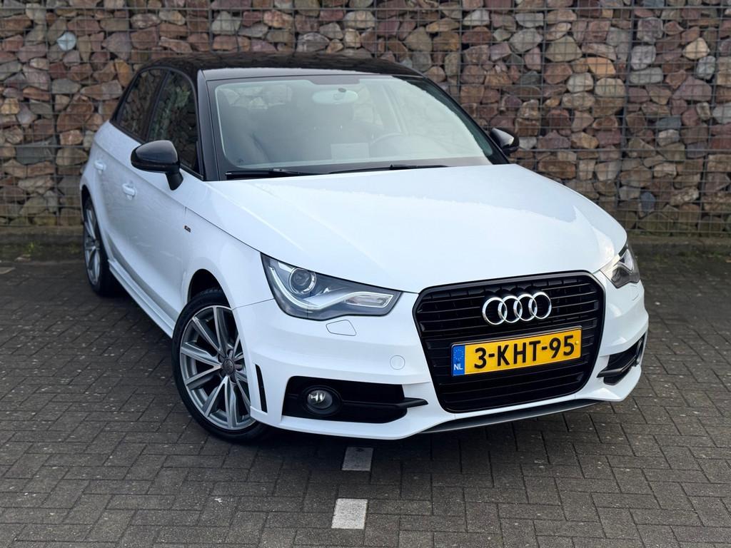Audi A1 Sportback 1.2 TFSI Admired S-Line Xenon NAP/1ste Eig, Auto's, Voorwielaandrijving, Euro 5, Zwart, 4 cilinders