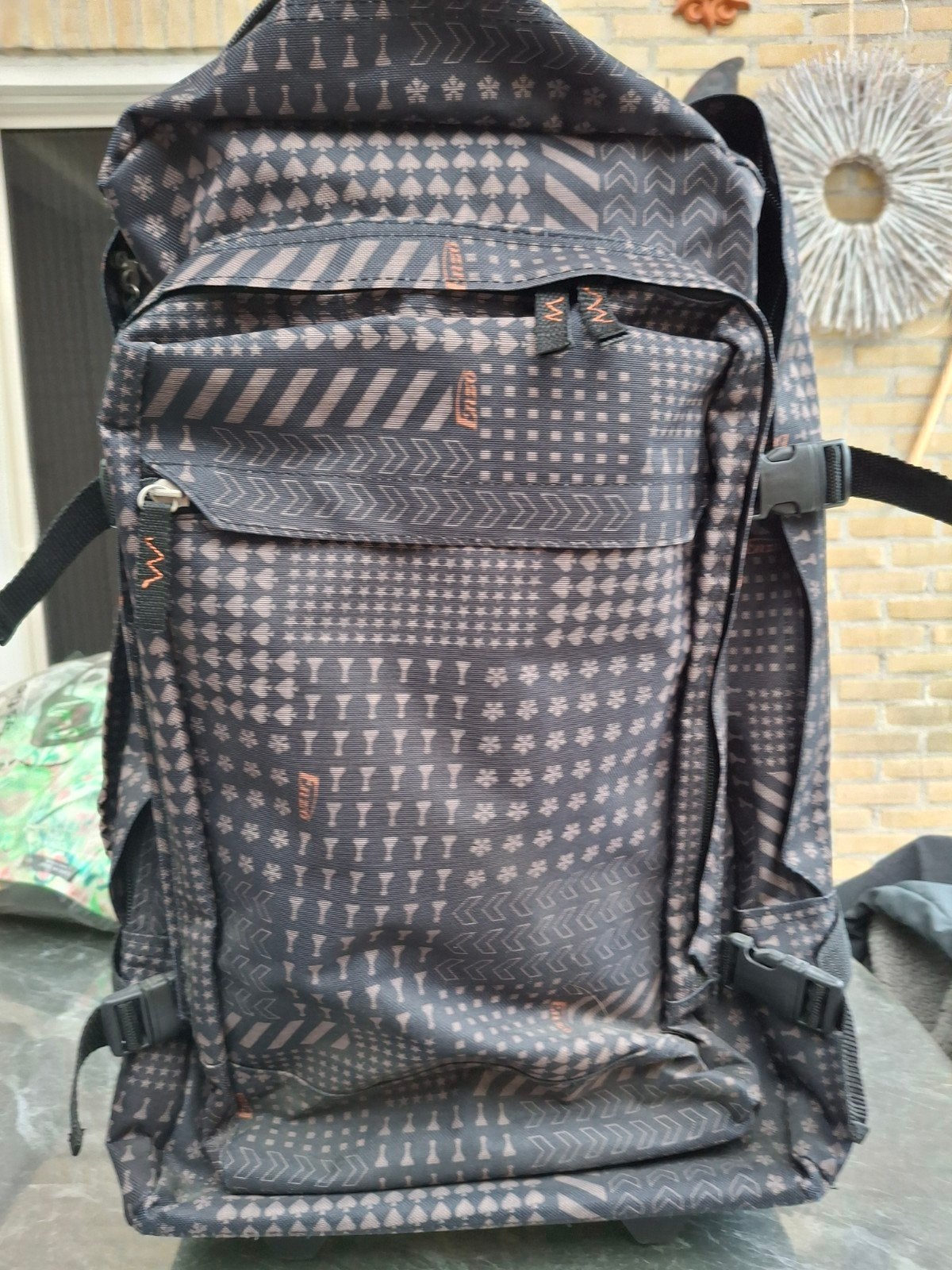 Splinternieuwe rugzak met veel opbergvakken, 25 tot 40 cm, Nieuw, Ophalen of Verzenden, Overige merken