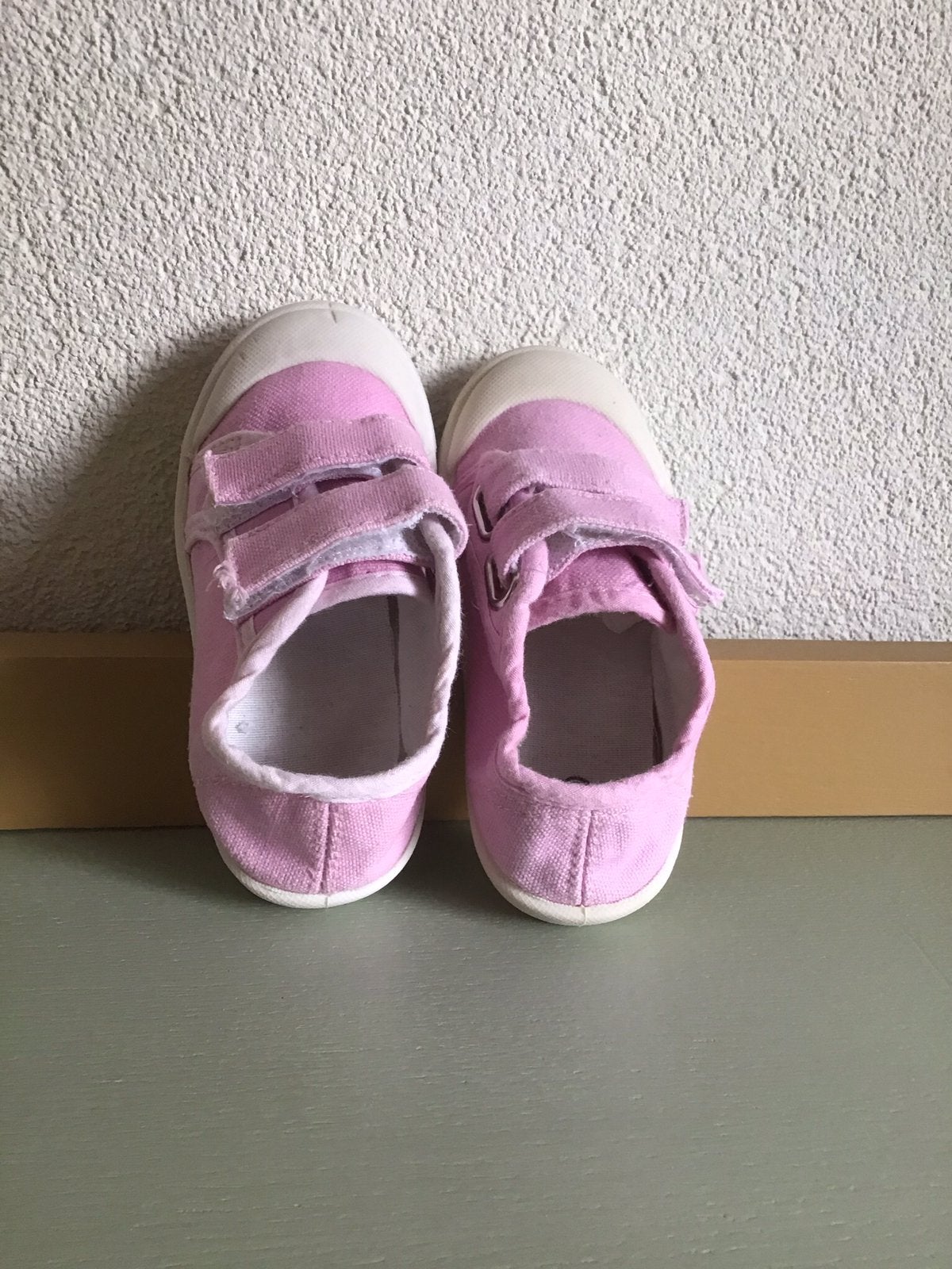 Gymschoenen roze maat 26, Kinderen en Baby's, Kinderkleding | Schoenen en Sokken, Meisje, Sportschoenen, Ophalen of Verzenden