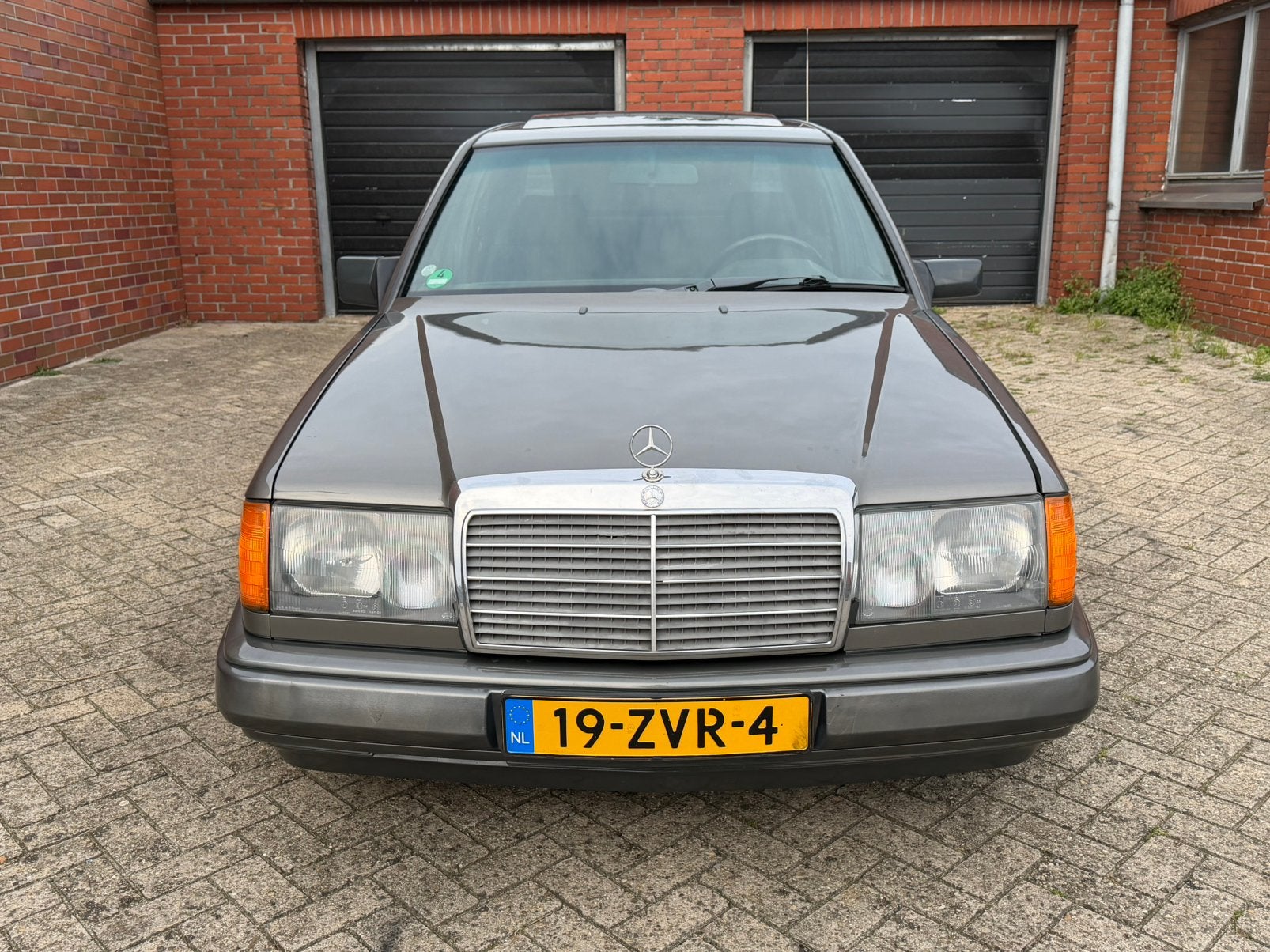 Mercedes-Benz 200-Serie 3.0 300 E K6 1986 Grijs, foto 8