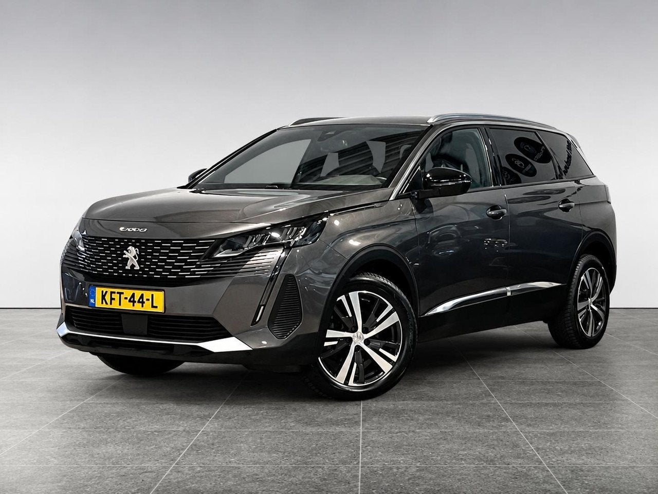 Peugeot 5008 Allure Pack 1.2 Turbo 130pk | CAMERA | STOELVER, Dealer onderhouden, Gebruikt, 1199 cc, 7 stoelen