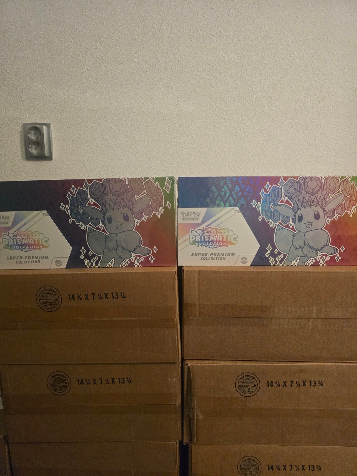 Pokémon Prismatic Evolutions Super-Premium Collection, Ophalen of Verzenden, Nieuw, Overige typen
