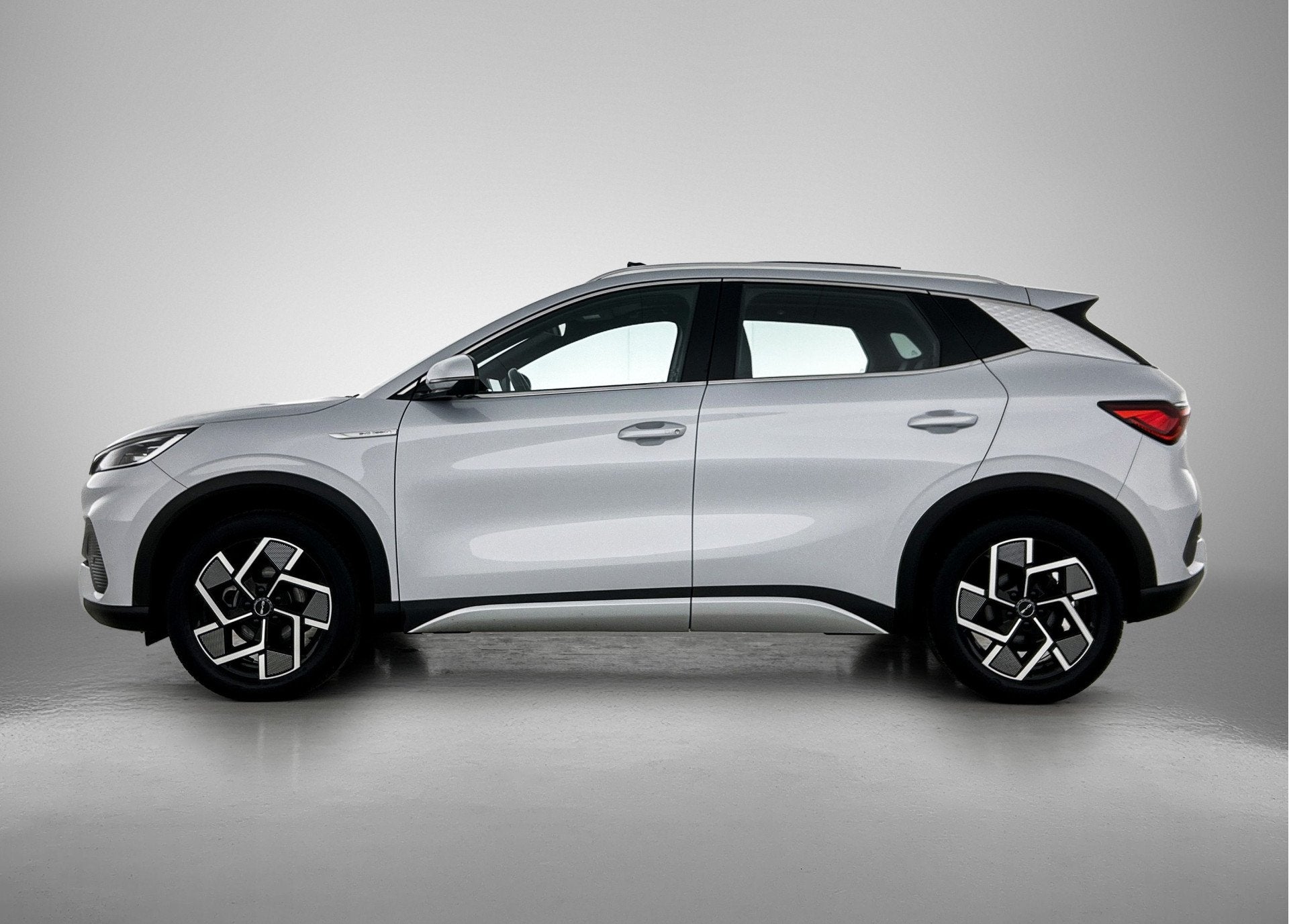 BYD ATTO 3 Design 60 kWh | Origineel NL! | NAP (bj 2023), Auto's, 12 maanden, Gebruikt, 33 min, Wit