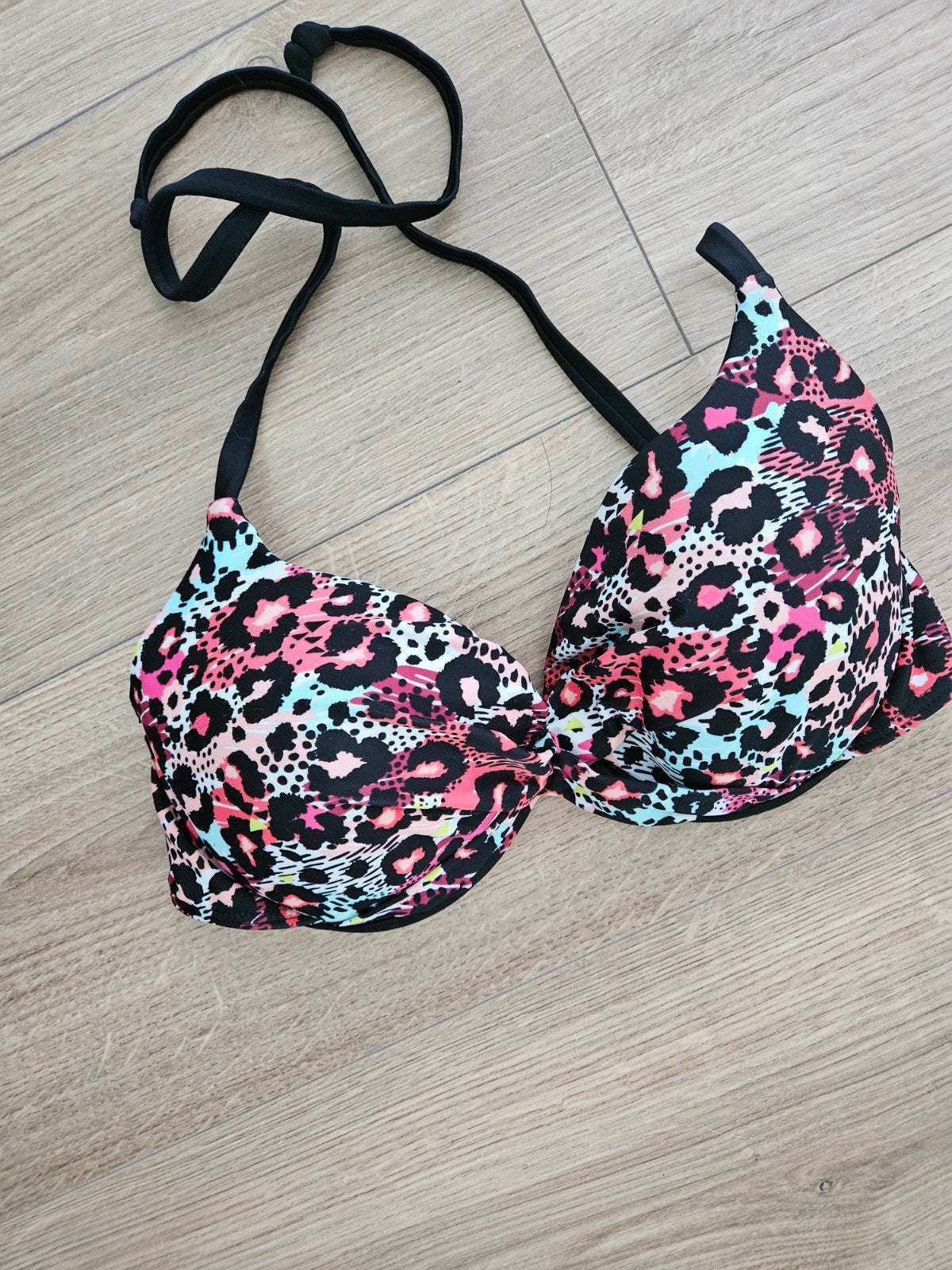 Livera bikini top 75D, Zwart, Ophalen of Verzenden, Zo goed als nieuw, Bikini