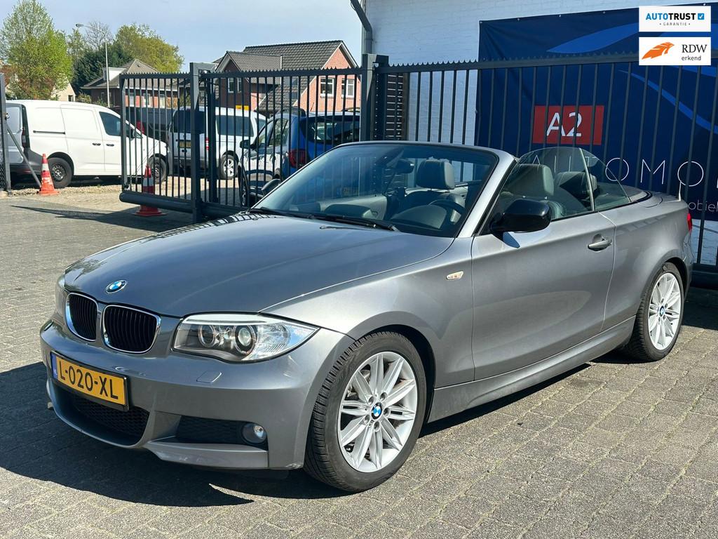 BMW 1-serie Cabrio 118i High Executive / STOELVERWARMING / C, Auto's, BMW, 1-Serie, Euro 5, Cabriolet, 4 stoelen