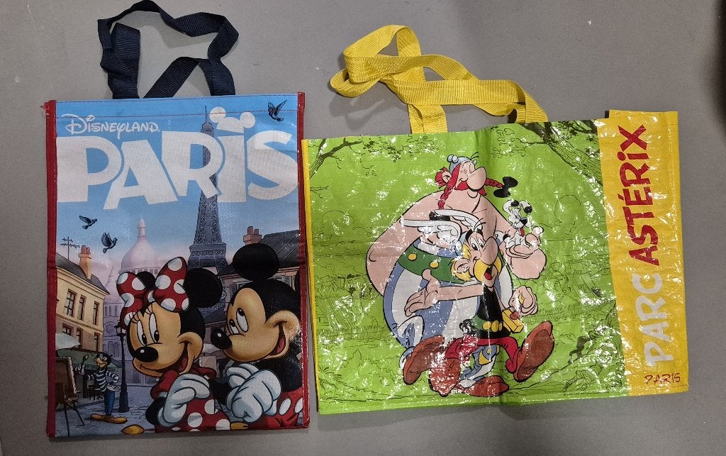 Tassen Disneyland Paris en Asterix & Obelix parc, Ophalen, Kuifje, Gebruikt, Overige typen