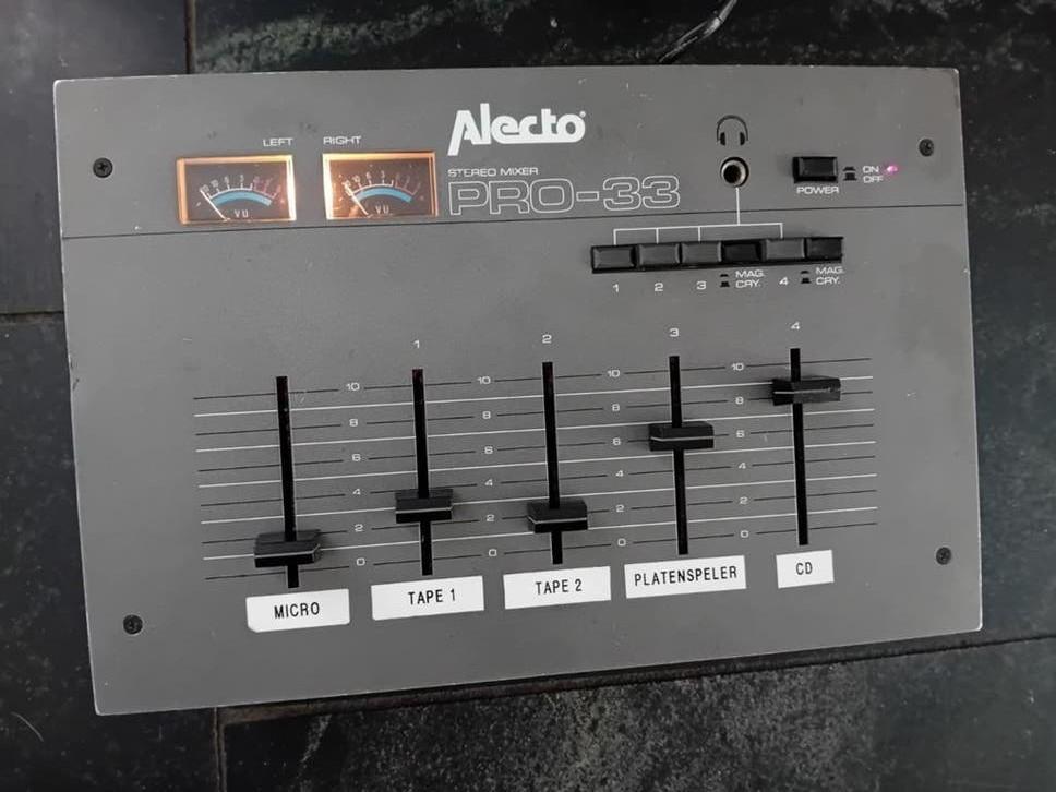 Alecto Pro 33 Stereo Mixer, Ophalen of Verzenden