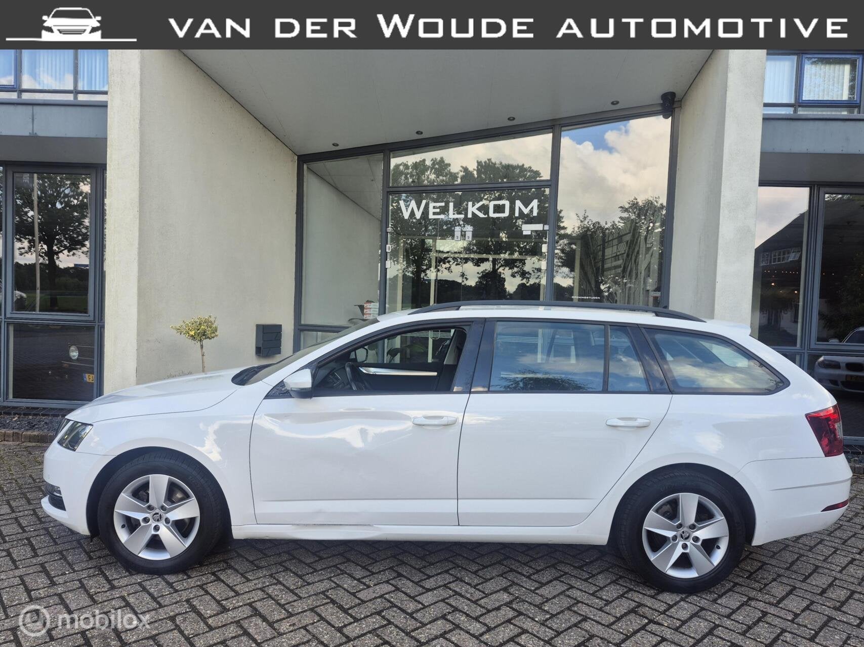 Skoda Octavia Combi 1.0 TSI Greentech Ambition|Clima|Camera!, Auto's, Stof, Wit, Origineel Nederlands, Handgeschakeld