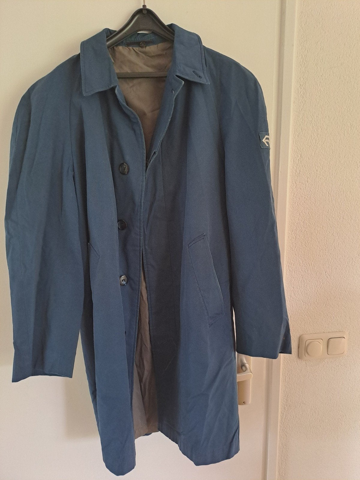 Ouderwetse jas van de NS, maat 52/54, Antiek en Kunst, Antiek | Kleding en Accessoires, Ophalen of Verzenden