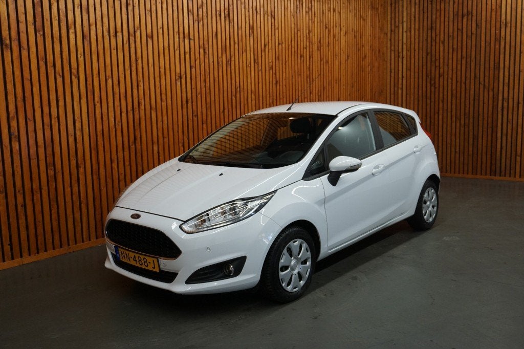 Ford FIESTA 1.5 TDCI STYLE ULTIMATE LEASE EDITION / AIRCO /, Auto's, Gebruikt, Met garantie (alle), Verwarmde buitenspiegels, Wit