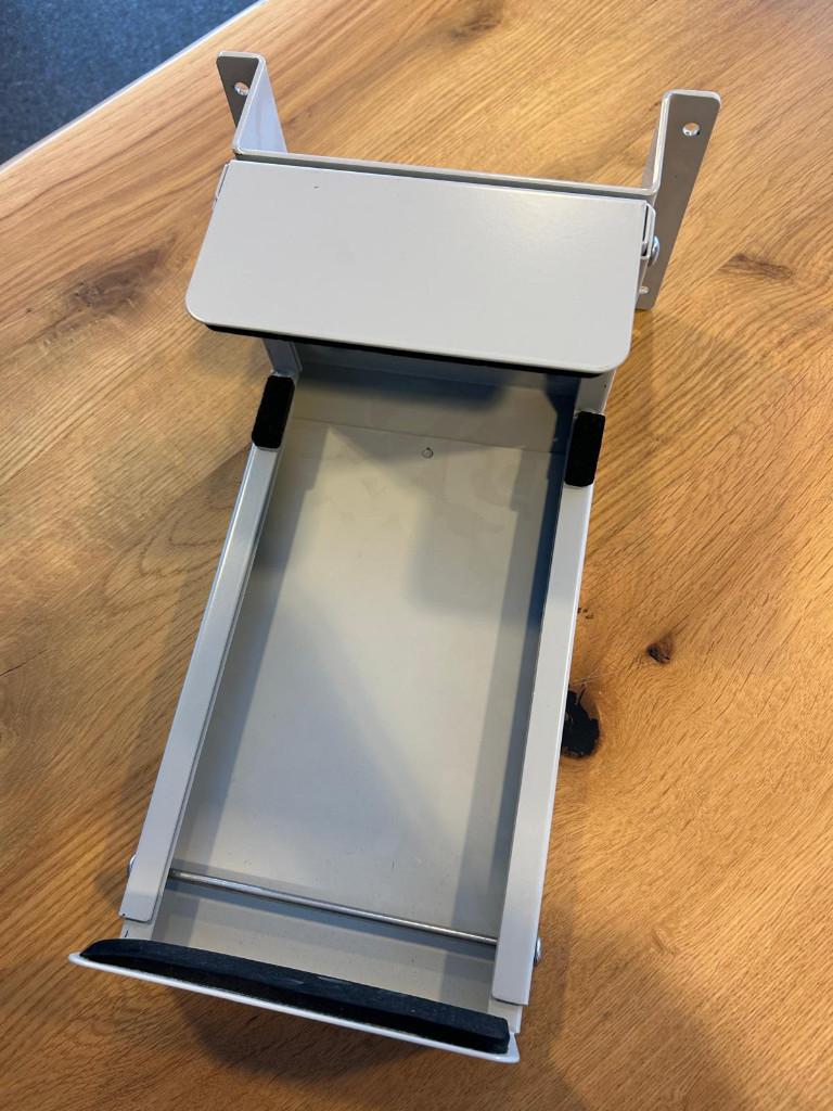 2 Beugels om pc/computer op te hangen, Computers en Software, Overige Computers en Software, Ophalen, Gebruikt
