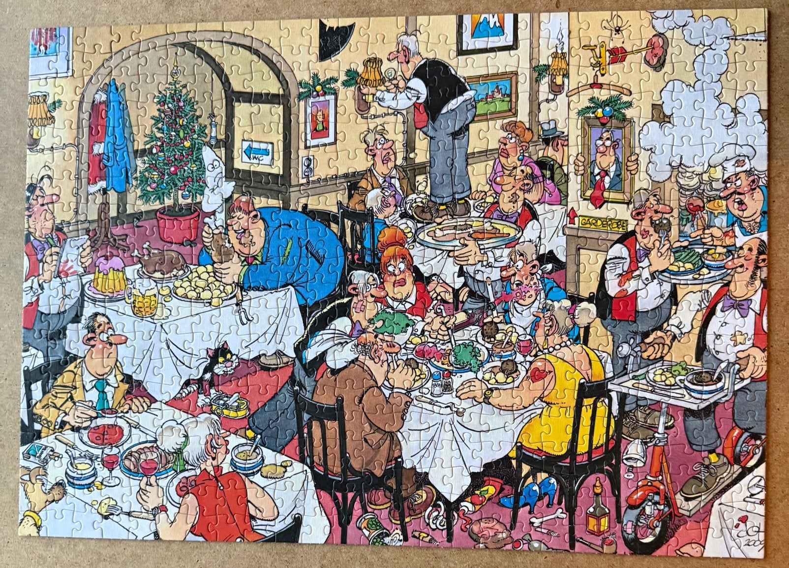 JVH 500 stukjes A dining disaster, Ophalen of Verzenden, 500 t/m 1500 stukjes, Zo goed als nieuw