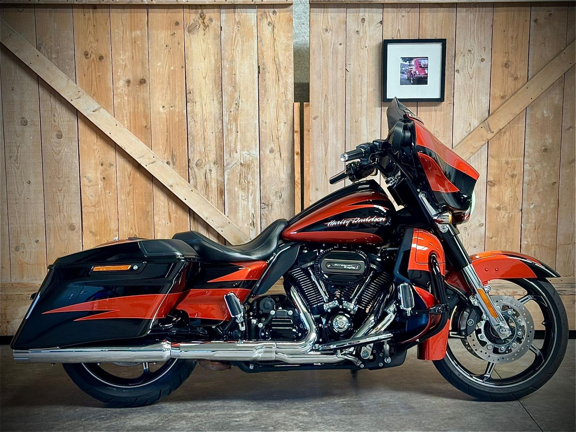 Harley-Davidson Cvo STREETGLIDE / 1868 / 114CI / FLHXSE / 20, Bedrijf, Meer dan 35 kW, Overig, LED Verlichting