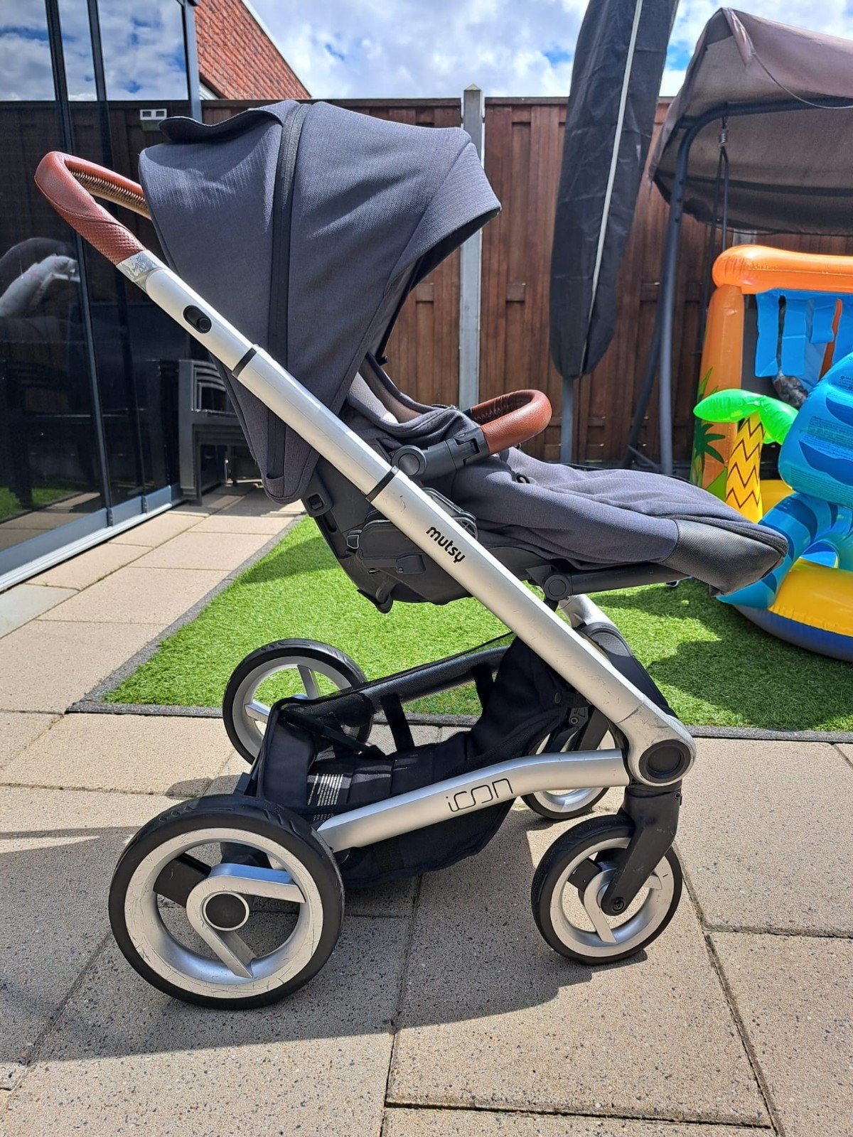Mutsy Icon Vision Combiwagen, Kinderen en Baby's, Kinderwagens en Combinaties, Ophalen of Verzenden, Zo goed als nieuw, Combiwagen