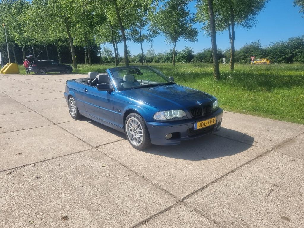 BMW E46 3-Serie 330CI cabrio 3.0 171KW 2000 Blauw, Auto's, Zwart, Cabriolet, 1560 kg, Handgeschakeld