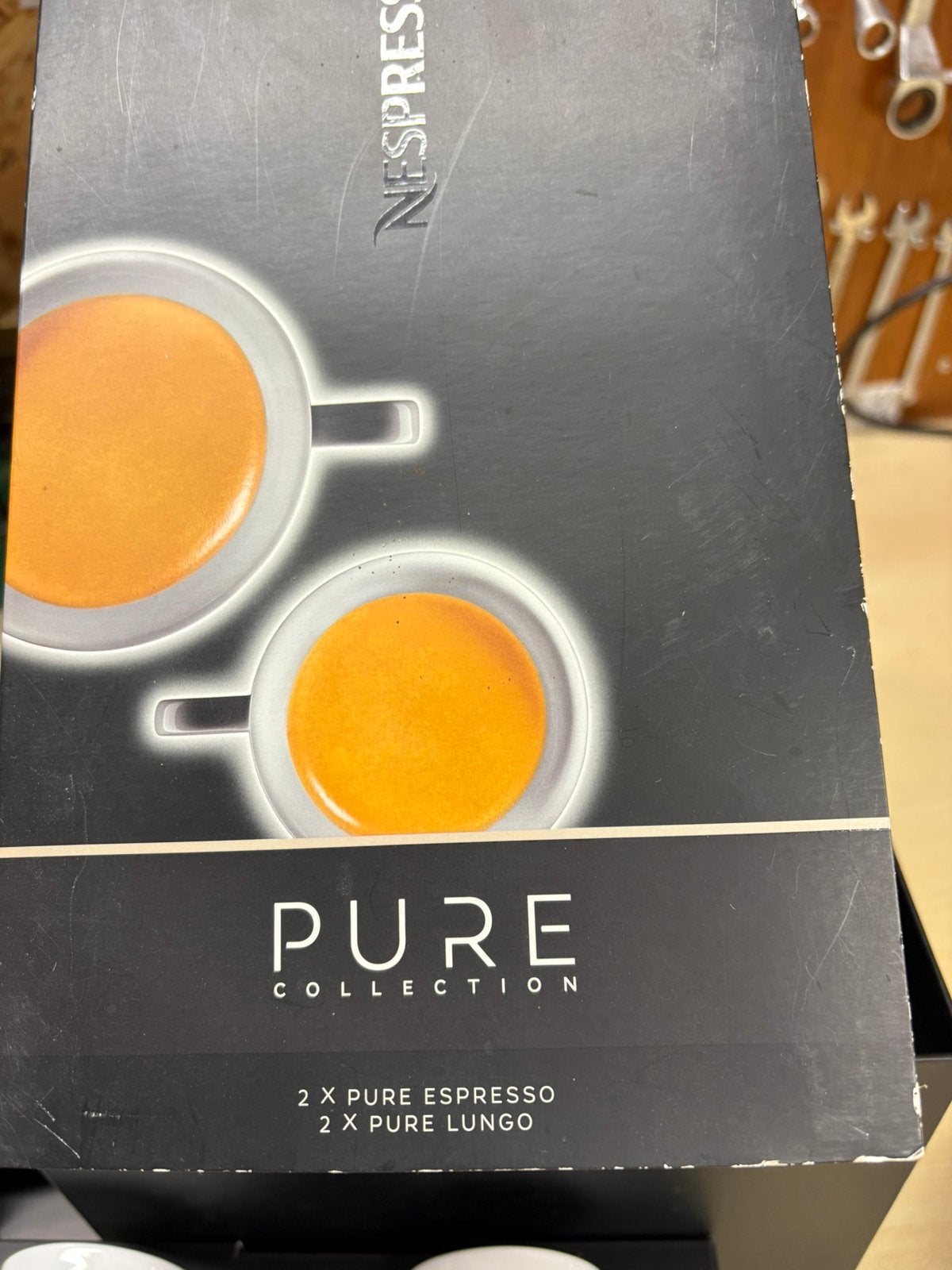 Nespresso kop en schotel pure, Huis en Inrichting, Keuken | Servies, Overige merken, Ophalen of Verzenden, Zo goed als nieuw, Modern