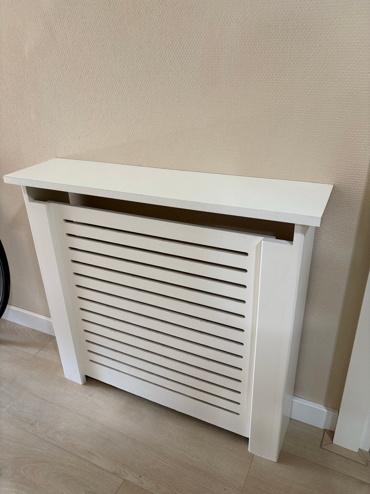 Witte Radiator Ombouw 72x15x70,5 cm, Ophalen, Zo goed als nieuw