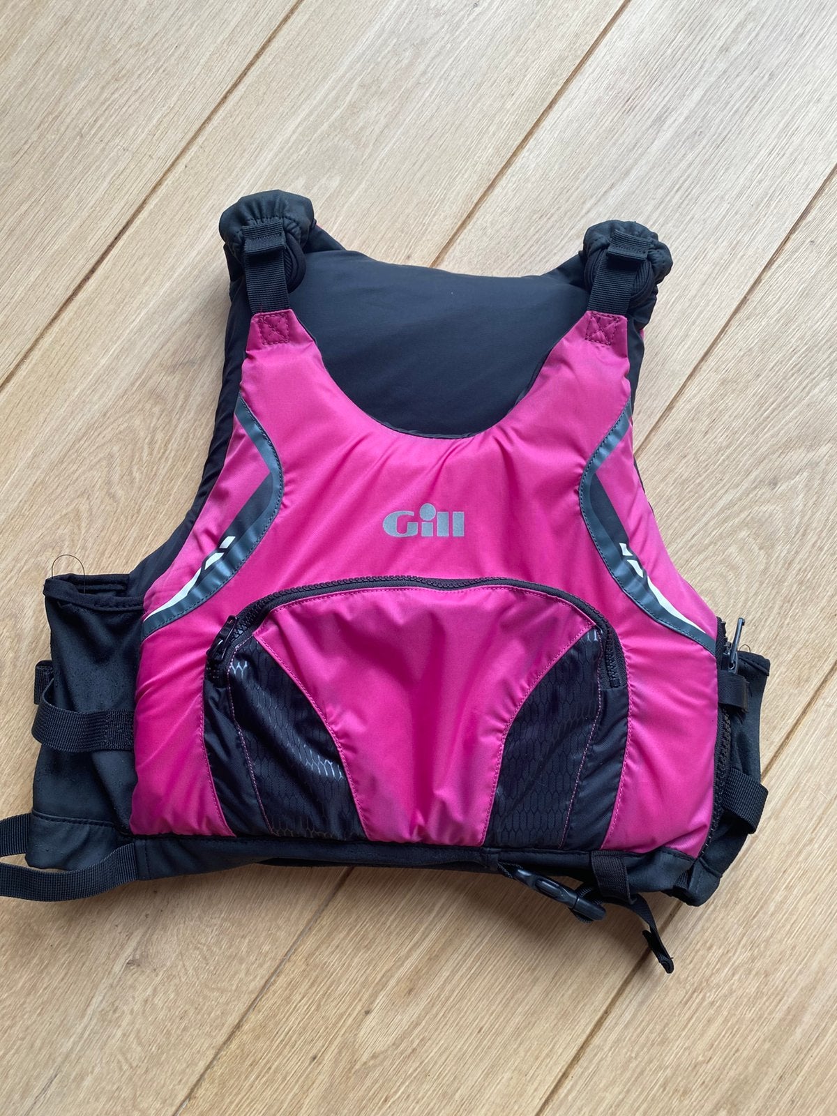 Te koop zwemvest merk Gill voor 40/50 kilo, Watersport en Boten, Watersportkleding, Ophalen of Verzenden, Zo goed als nieuw, Kind
