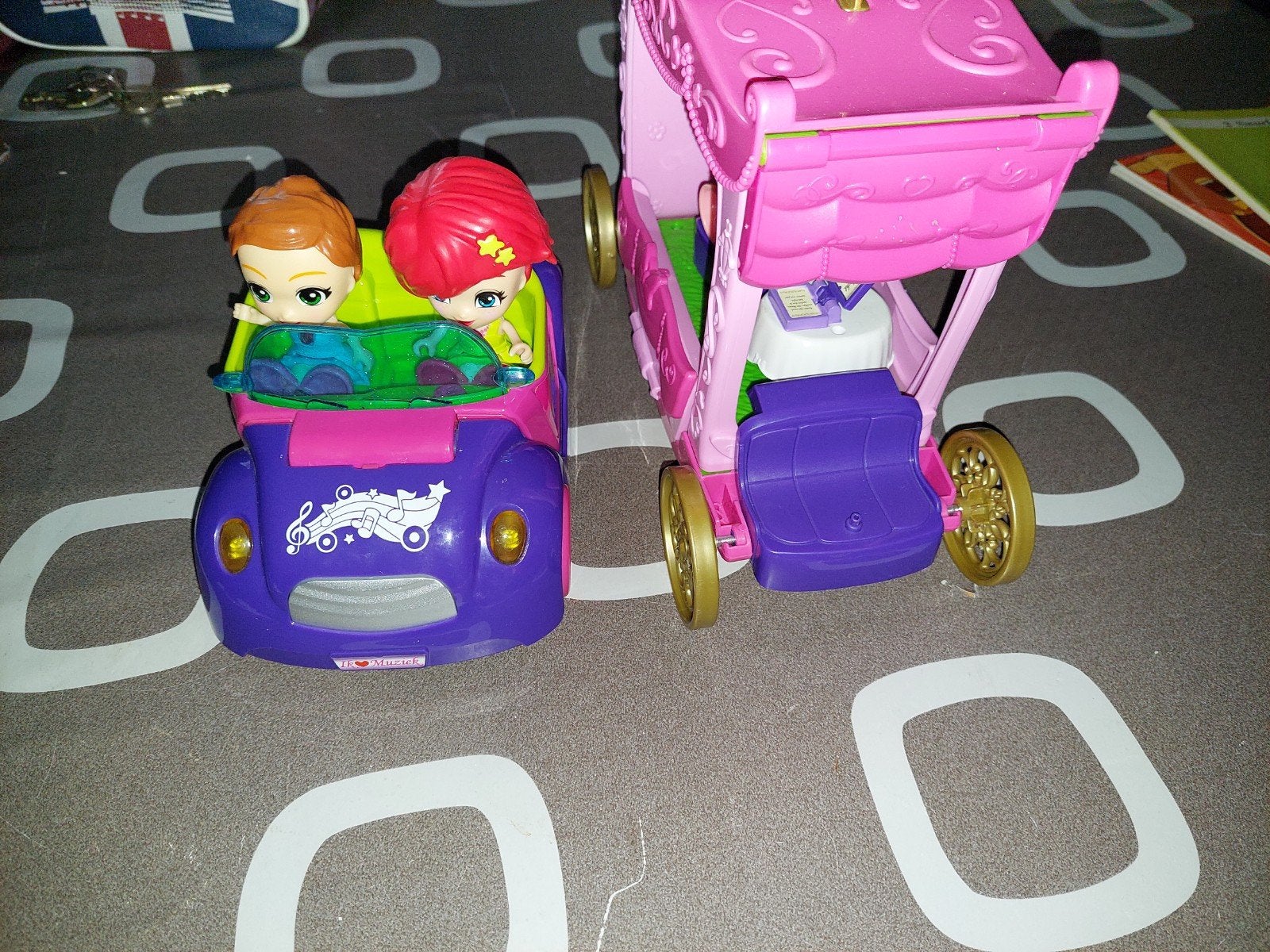 V-Tech Met 3 Popjes - Auto - Koets., Ophalen of Verzenden, Zo goed als nieuw