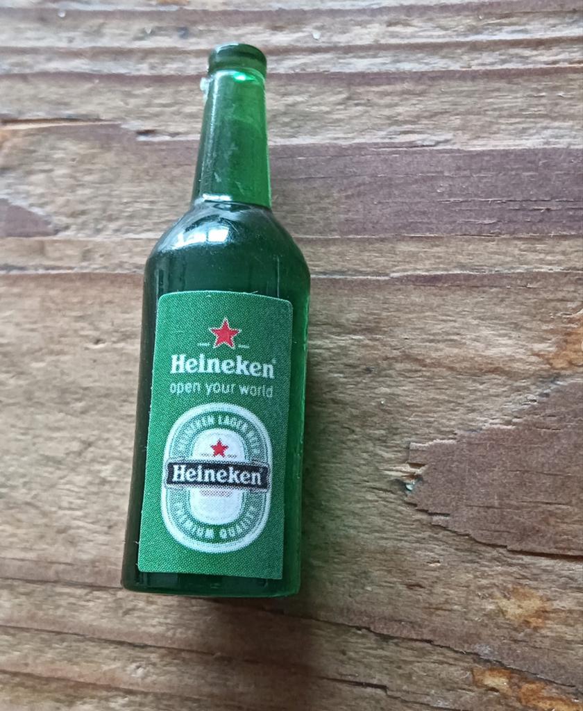 Heineken bier fles 4 cm hoog miniatuur klein plastic, Ophalen of Verzenden, Nieuw, Flesje(s), Heineken
