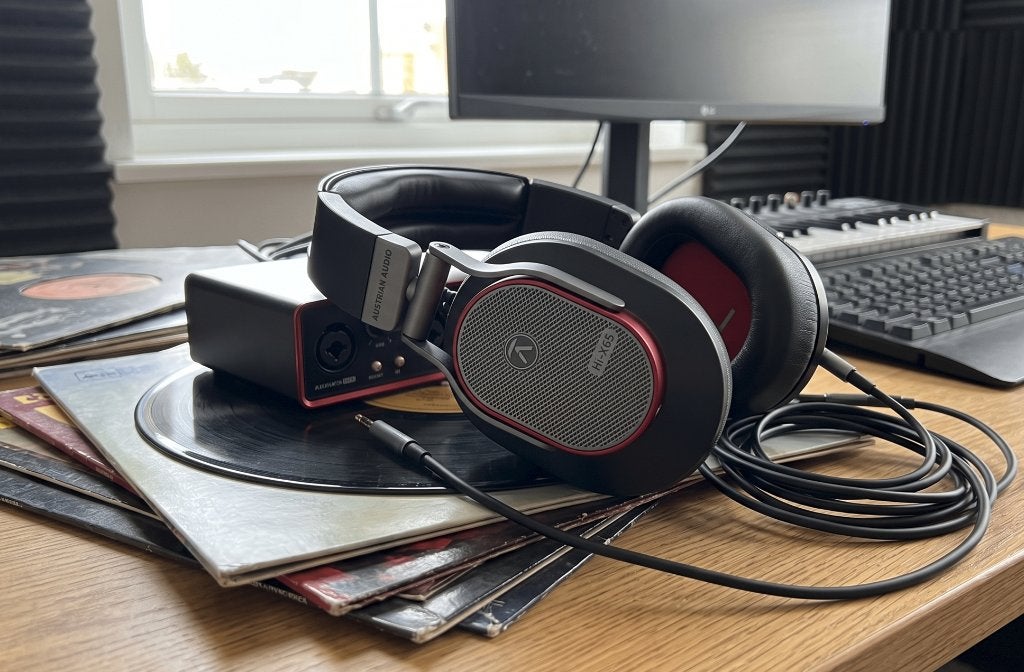 Austrian Audio Hi-X65 koptelefoon, ooromsluitend, Audio, Tv en Foto, Koptelefoons, Overige merken, Ophalen of Verzenden, Zo goed als nieuw