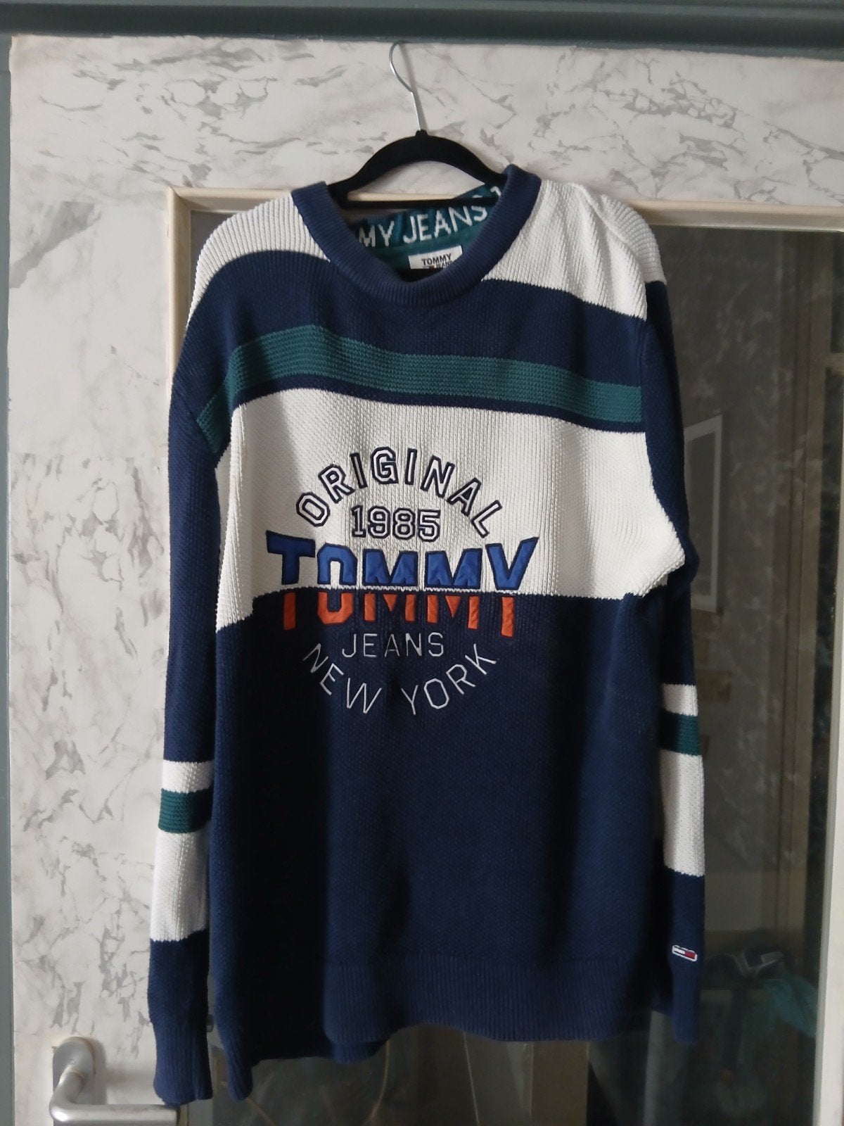 Tommy Jeans trui met logo - Valt groter dan M, Kleding | Heren, Truien en Vesten, Maat 52/54 (L), Blauw, Ophalen of Verzenden