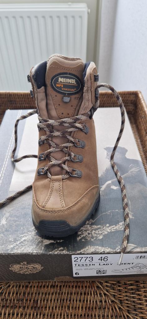 Meindl Tessin Lady Identity wandelschoenen - Z.g.a.n., Sport en Fitness, Bergsport en Wandelen, Ophalen, Zo goed als nieuw, Schoenen