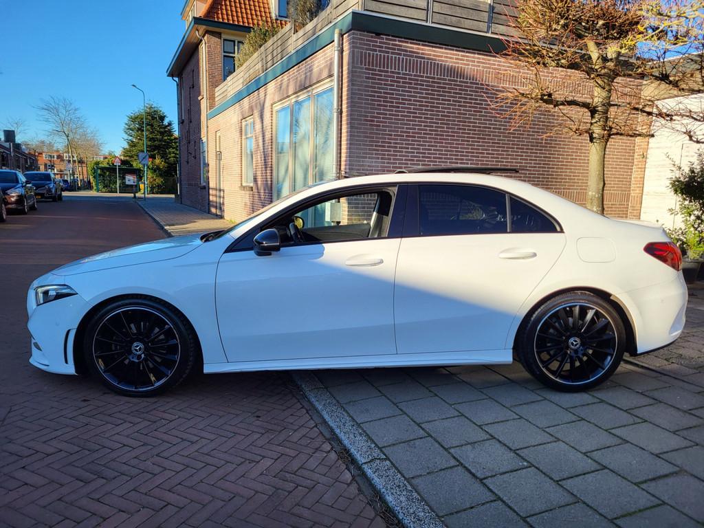 Mercedes-Benz A-klasse 200 Premium Plus, Auto's, Mercedes-Benz, 12 maanden, Gebruikt, 4 cilinders, Bedrijf