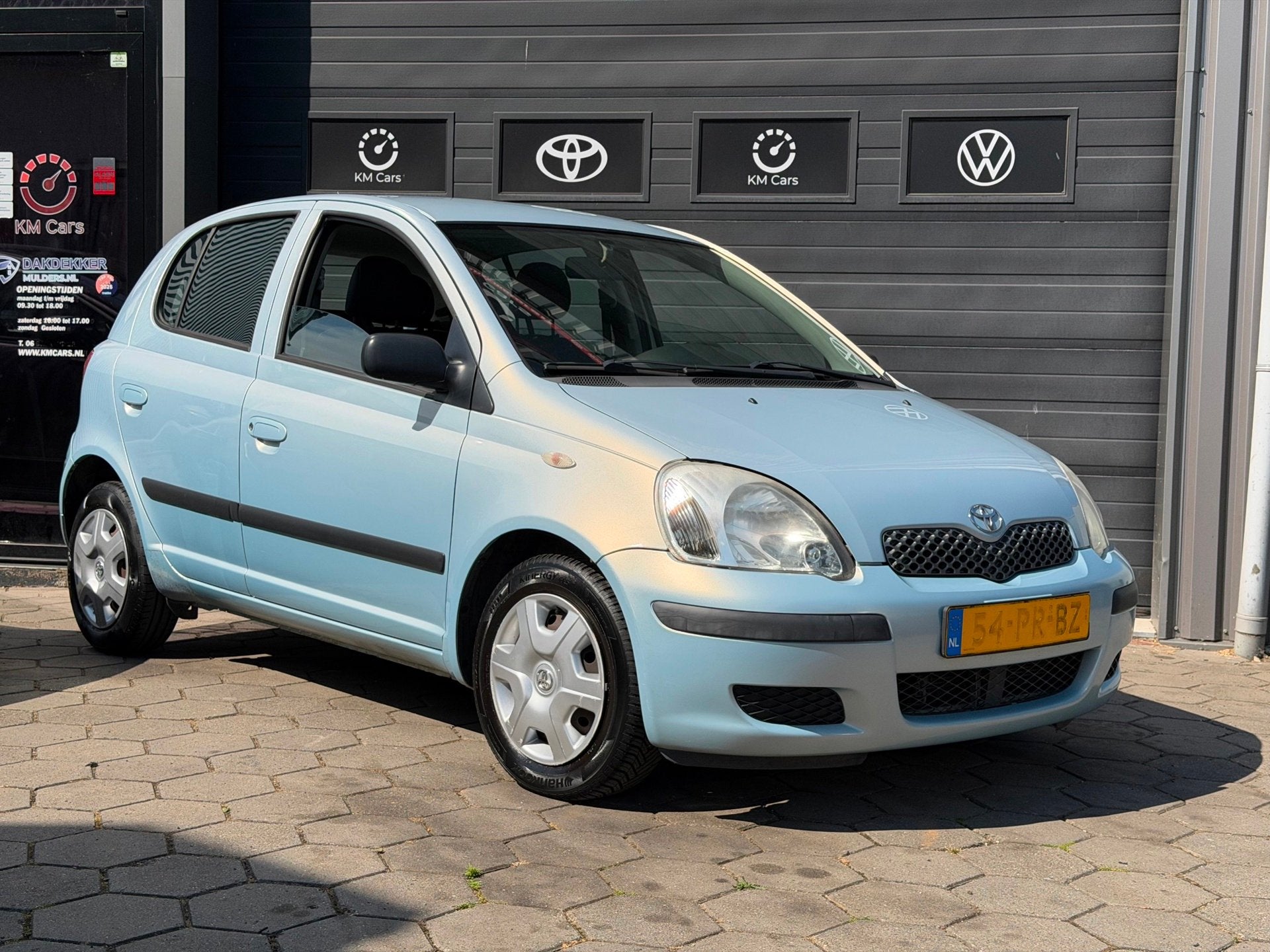 Toyota Yaris 1.3 VVT-i Idols - 1e Eigenaar - LAGE KM/ N.a.p, Voorwielaandrijving, Dealer onderhouden, Stof, Gebruikt