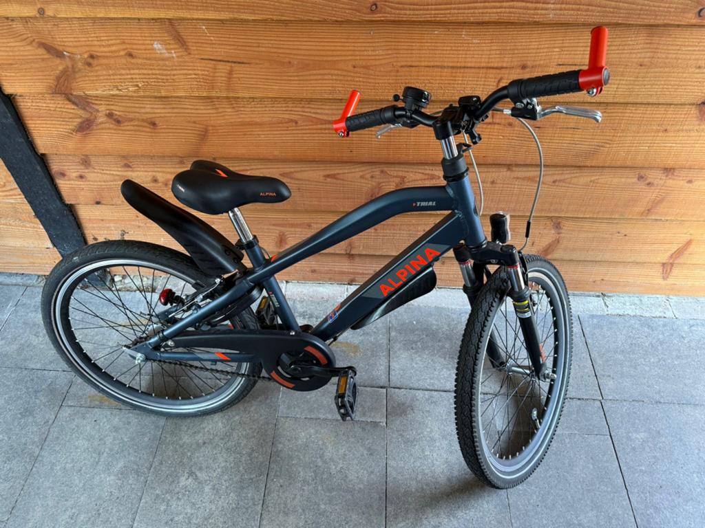 Alpina kinderfiets 22 inch - Zeer netjes, Ophalen of Verzenden, Zo goed als nieuw, 20 inch of meer