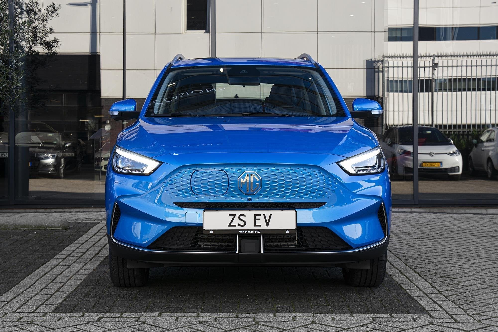 MG MG ZS EV EV Standard Range Luxury 50 kWh Panoramisch schu, Auto's, 12 maanden, Gebruikt, 177 pk, SUV of Terreinwagen