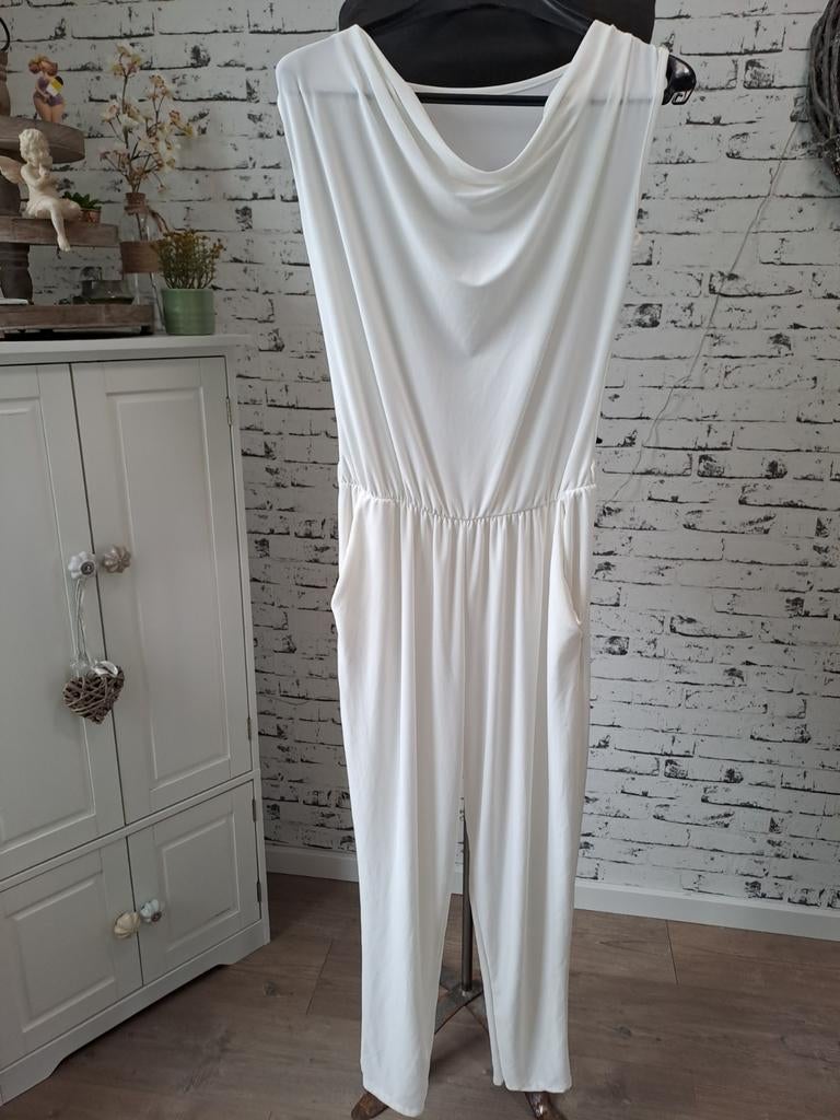 Witte stretch jumpsuit, Kleding | Dames, Maat 38/40 (M), Maal, Wit, Ophalen of Verzenden