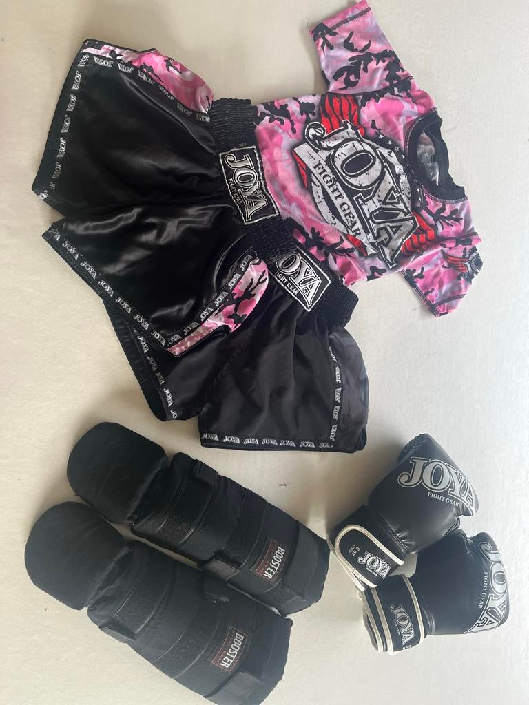 Joya Kickboksen Set XXS - Complete Uitrusting, Sport en Fitness, Vechtsporten en Zelfverdediging, Zo goed als nieuw, Overige, Vechtsportbescherming