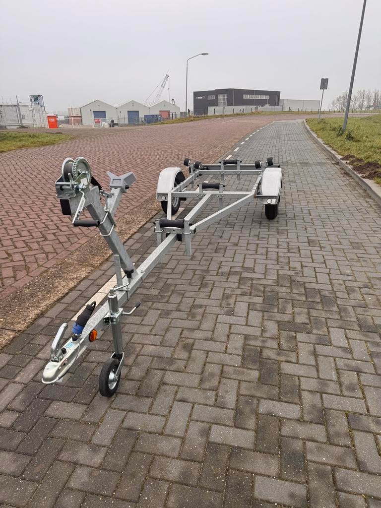 Boottrailer, 3 asser kenteken stalingstrailer Pega, Kalf, Ophalen, Minder dan 1500 kg, Gebruikt, Overige typen