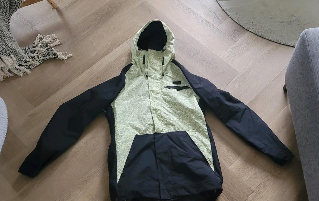 Prachtige skijas snowboard jas als nieuw Decathlon maat M, Kleding | Heren, Maat 48/50 (M), Ophalen of Verzenden, Zo goed als nieuw