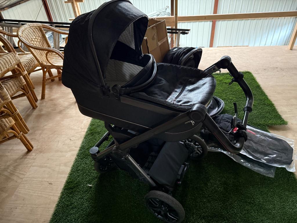 Mercedes Kinderwagen, Zo goed als nieuw, Combiwagen, Verstelbare duwstang, Ophalen