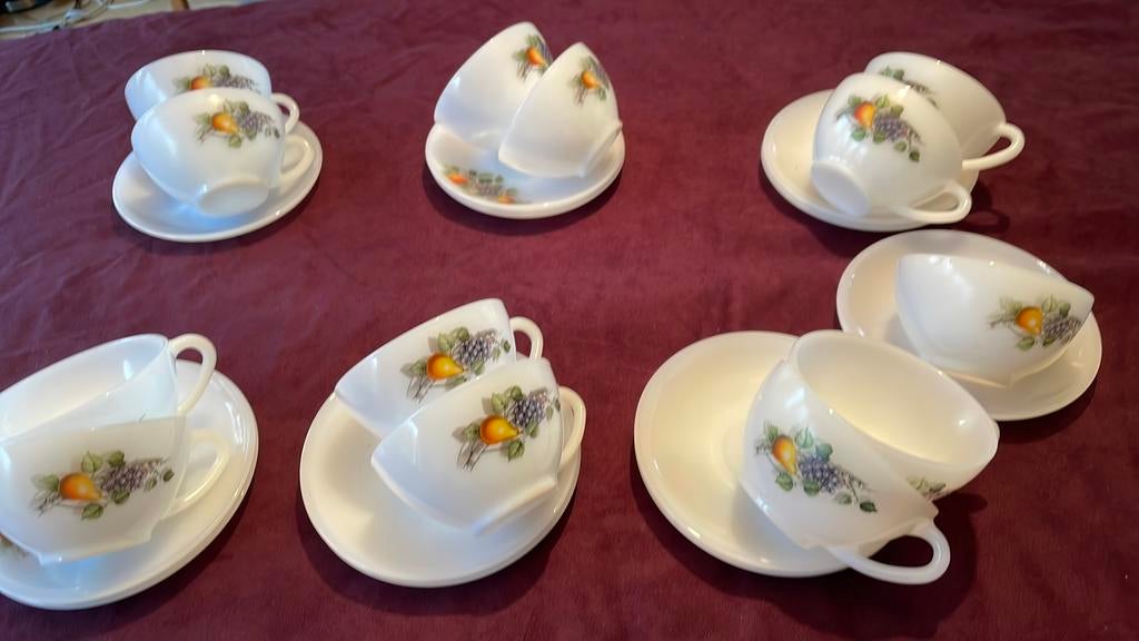 Arcopal  fruit  kop en schotel 13 nieuw, Huis en Inrichting, Keuken | Servies, Nieuw, Ophalen of Verzenden, Glas, Overige stijlen