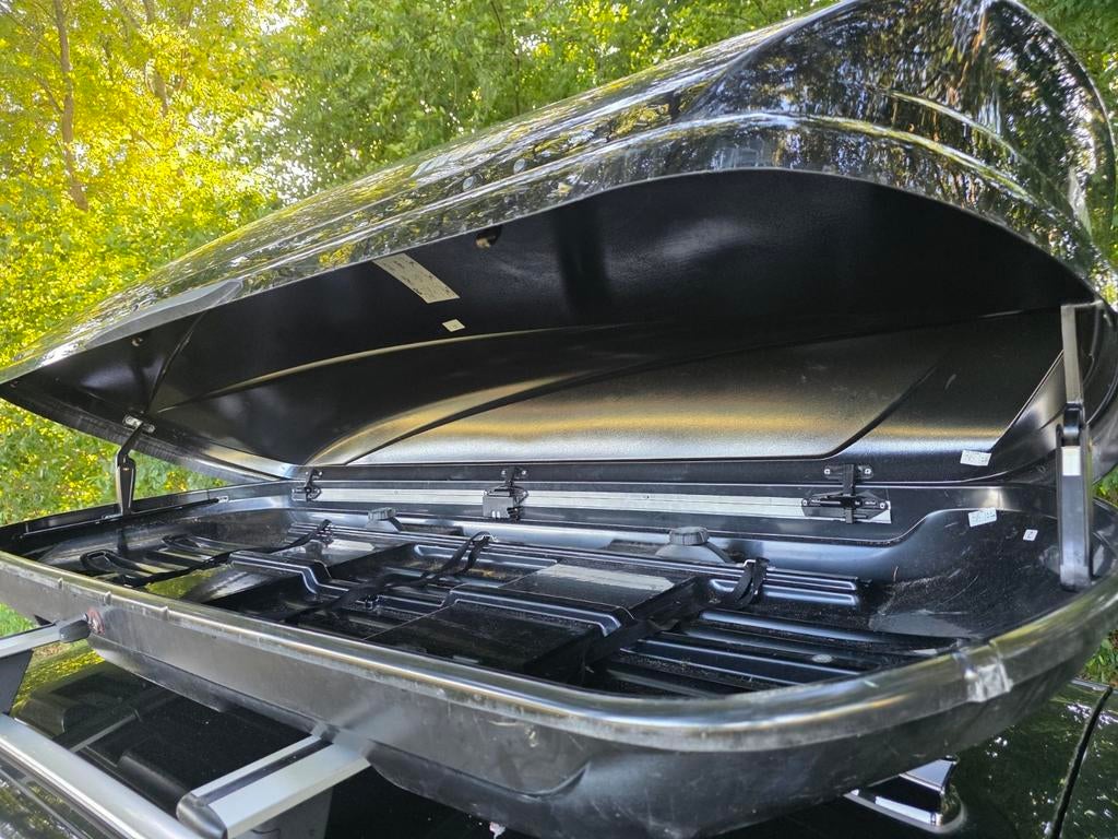Te huur: 630 liter Dakkoffer Skikoffer Skibox Thule Motion, Ophalen, Zo goed als nieuw