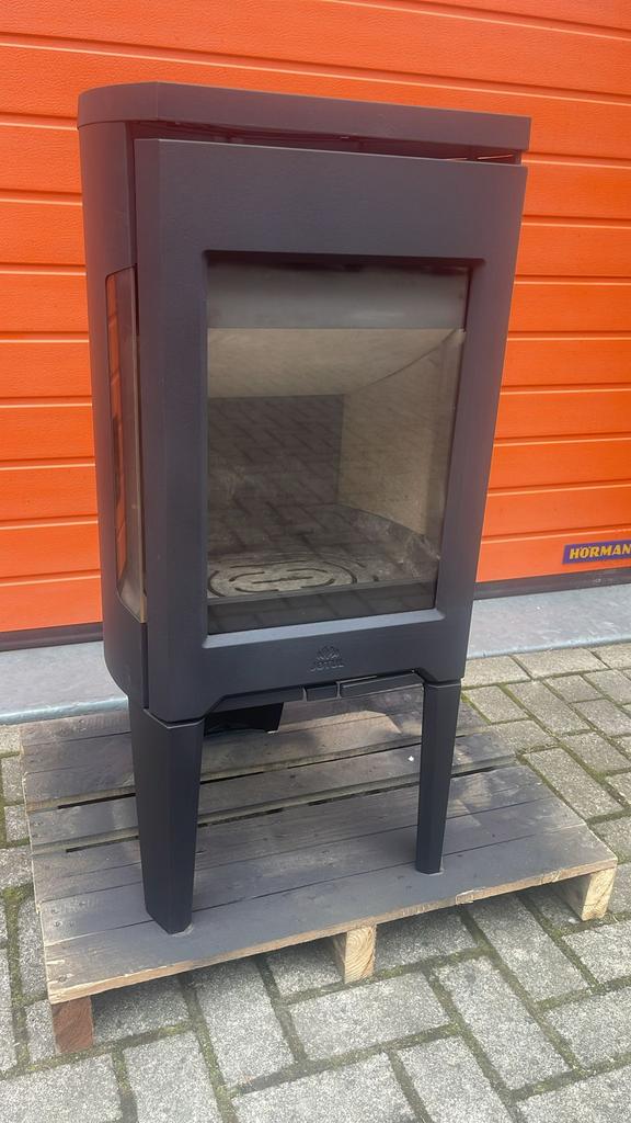 Jotul 163 C confectie houtkachel 5 kw demo, Huis en Inrichting, Kachels, Ophalen, Houtkachel, Zo goed als nieuw, Vrijstaand