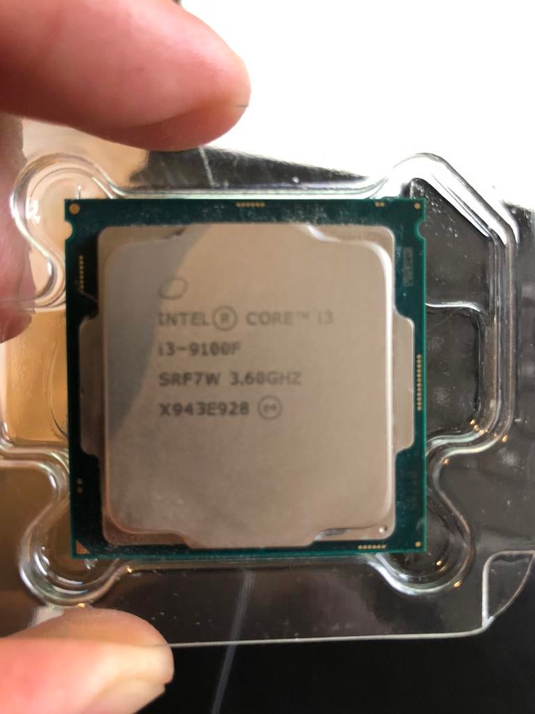 Cpu Intel core i3-9100F, Computers en Software, Processors, Ophalen of Verzenden, Zo goed als nieuw, 4-core, 3 tot 4 Ghz