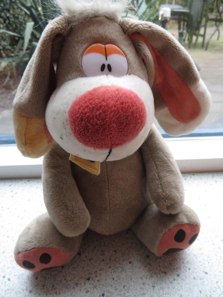 Hond met blauwe halsband en penning merk Berentoys, Ophalen of Verzenden, Zo goed als nieuw, Hond