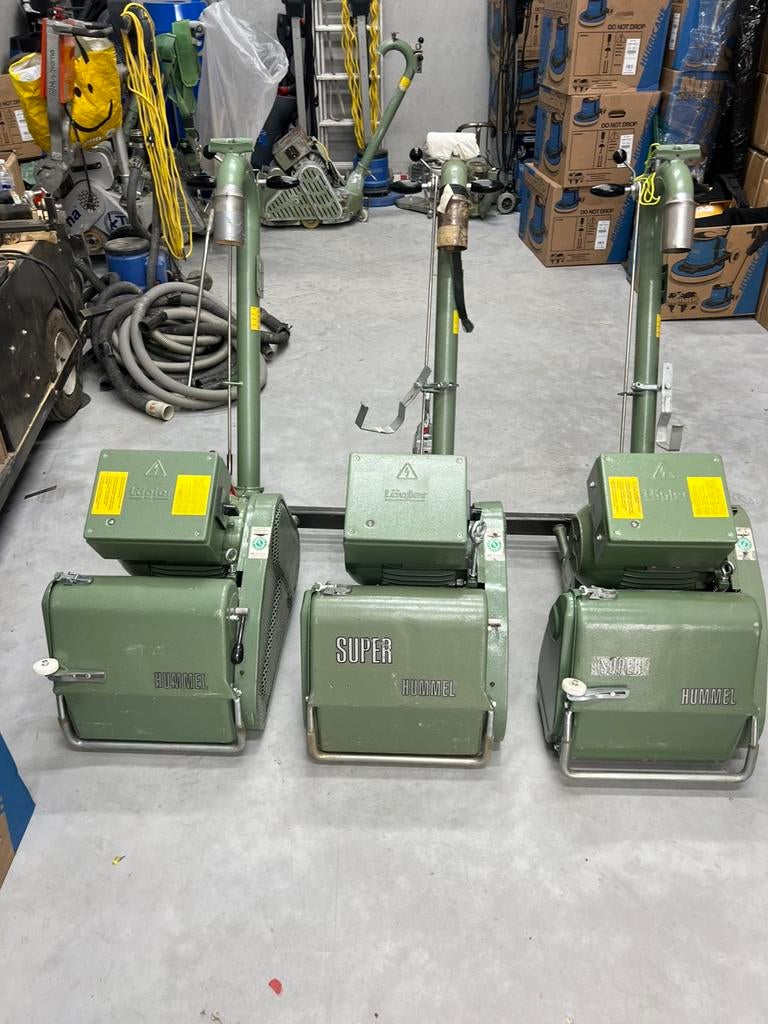 3 X Parketschuurmachine Super Hummel 300 mm, Ophalen of Verzenden, Zo goed als nieuw, 1200 watt of meer, Bandschuurmachine