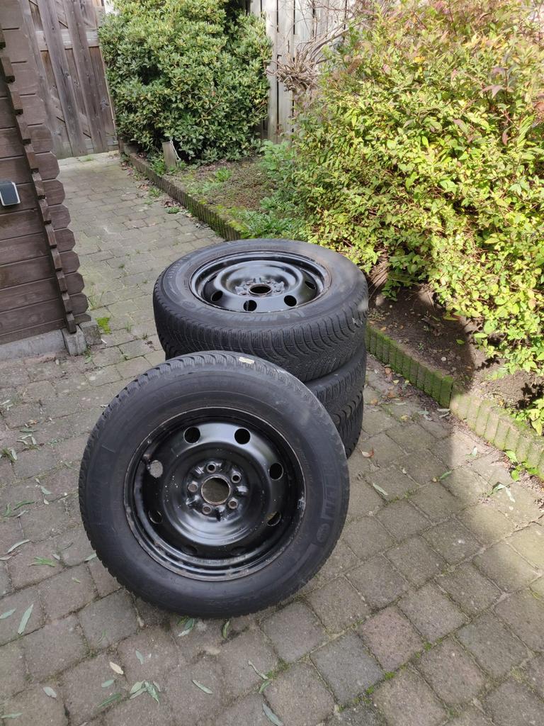 Hyundai/Kia, Velgen winterbanden, 2  zomerbanden, Auto-onderdelen, Banden en Velgen, Ophalen, Overige, Gebruikt, 16 inch