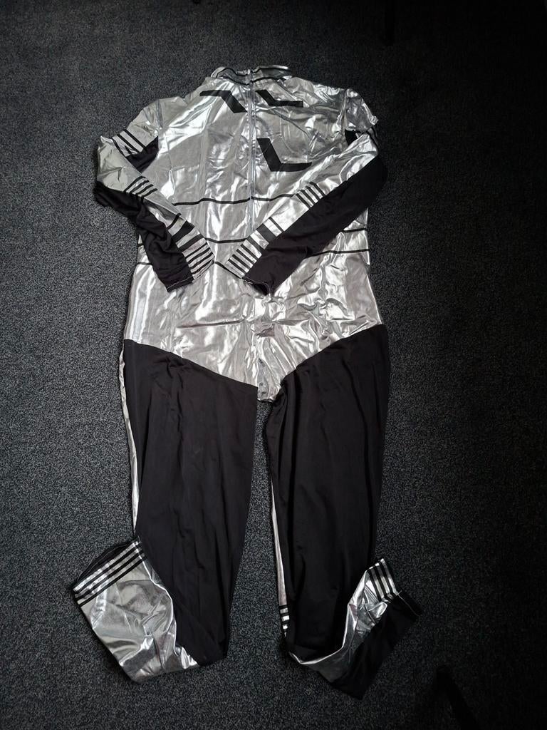 Zilverkleurig ruimtepak kostuum - Maat xl, Ophalen of Verzenden, Zo goed als nieuw, Carnaval, Kleding